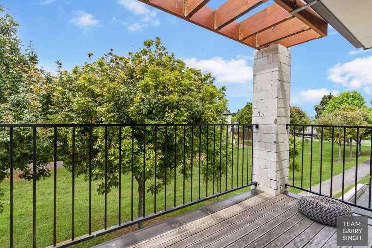 11 Phar Lap Crescent Takanini_9