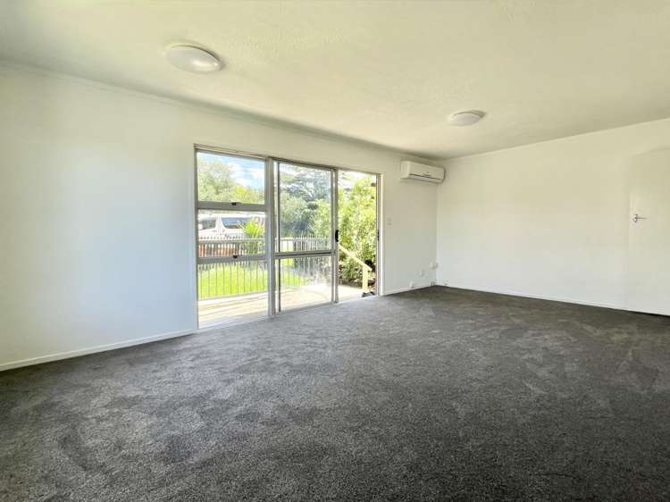 45 Roberts Road Te Atatu South_5