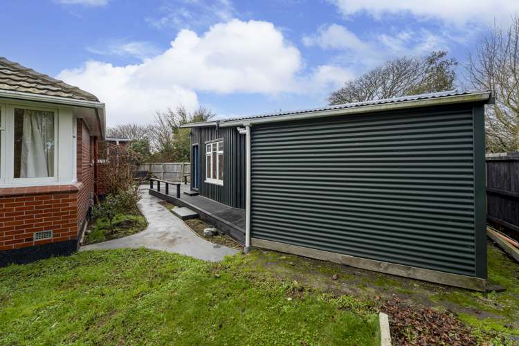 30 Hassals Lane Waltham_13