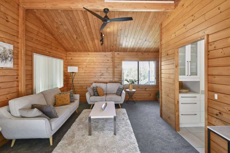 182 Everglade Drive Totara Heights_23