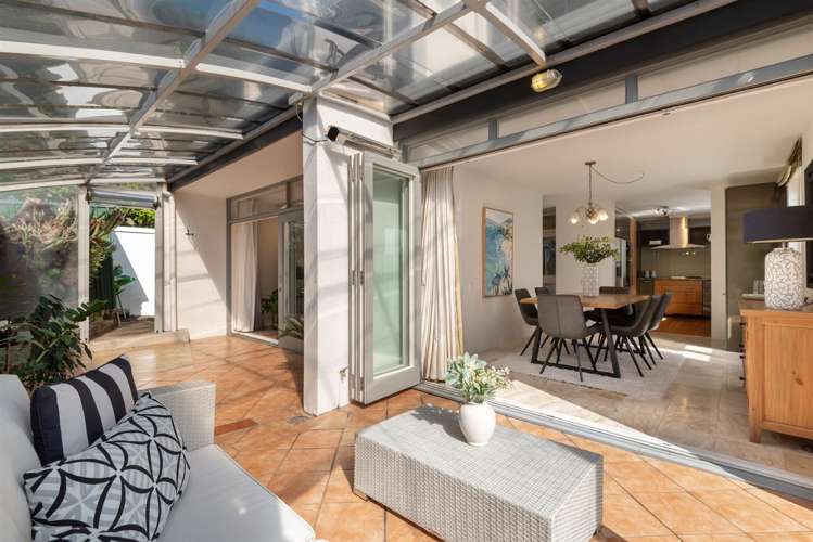 13/212 Hurstmere Road Takapuna_11