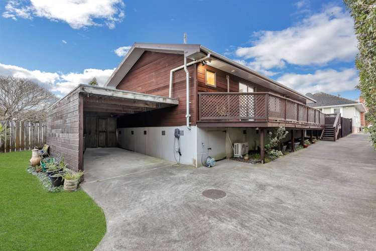 57A Tirimoana Road Te Atatu South_23