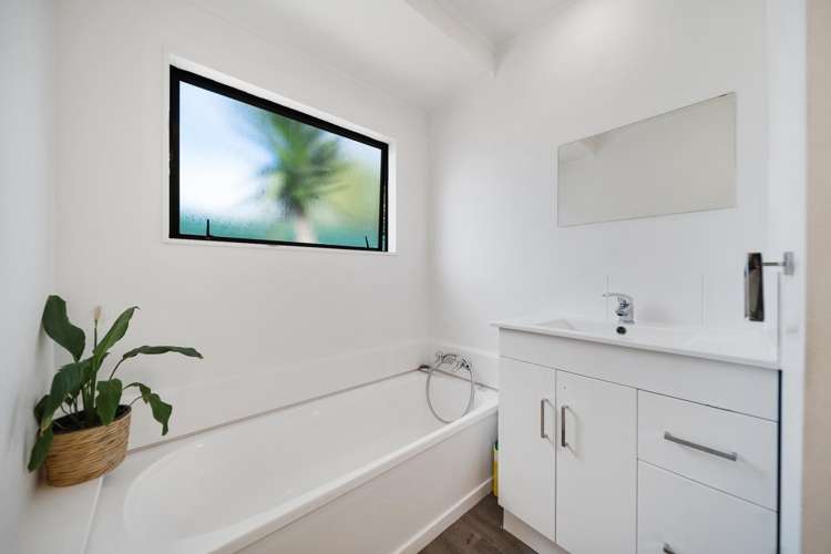 2/8 Freyberg Crescent Pukekohe_10