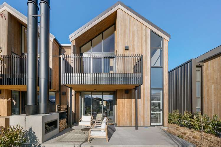 13/2 McKinlay Lane Jacks Point_22