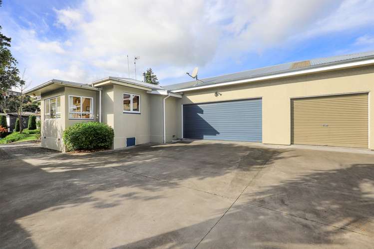 8 Tainui Drive Havelock North_19