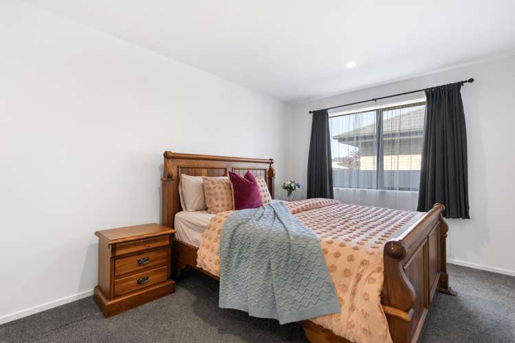 1 Youngston Lane Woolston_11