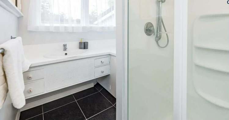  A/25 Brassey Road Saint Johns Hill_10