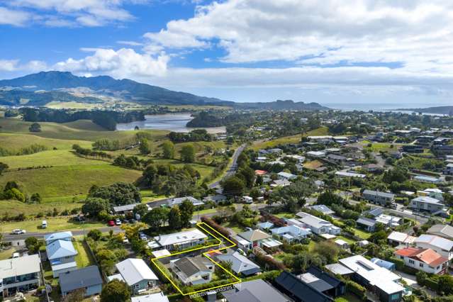 21C Lorenzen Bay Road Raglan_2