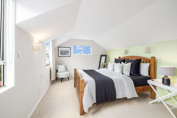 14 St Winifreds Place Bryndwr_11