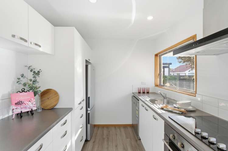 3/4 Broadbent Street_2