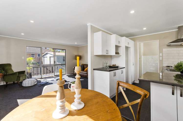 2/60 Taikata Road Te Atatu Peninsula_6