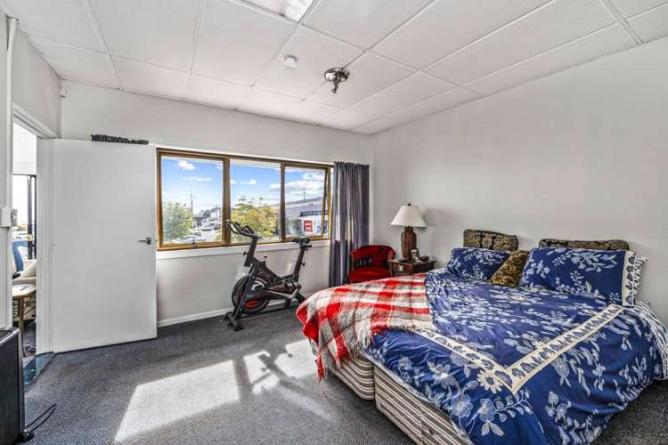 1/2 Westech Place Kelston_8