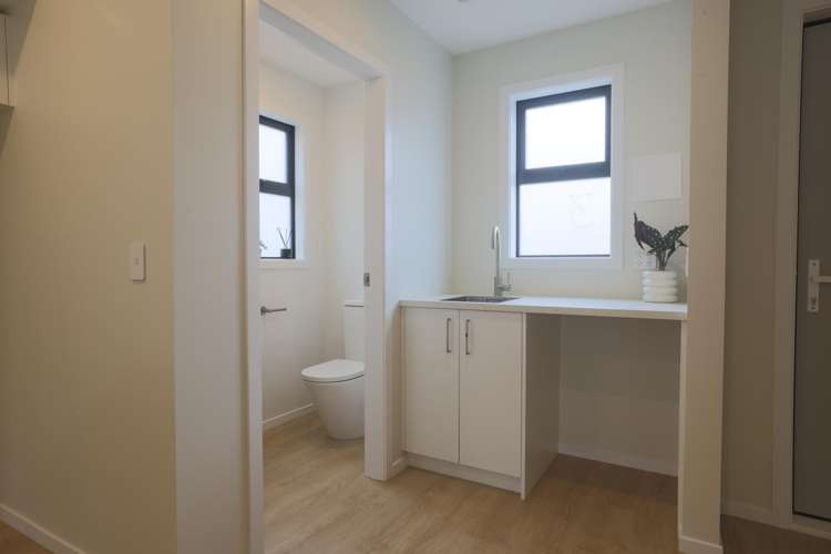 31 Wainuiomata Road Wainuiomata_6