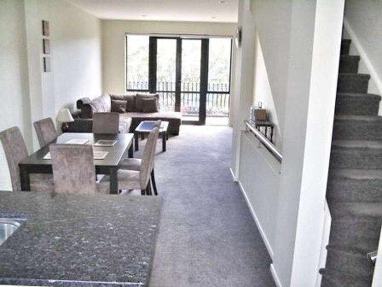 9/17 Lyon Avenue Mount Albert_1