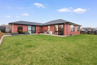 63 Fairway Drive_1