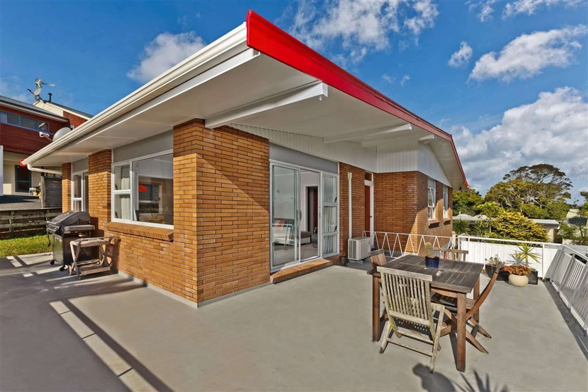 8 Coroglen Avenue Birkenhead_0