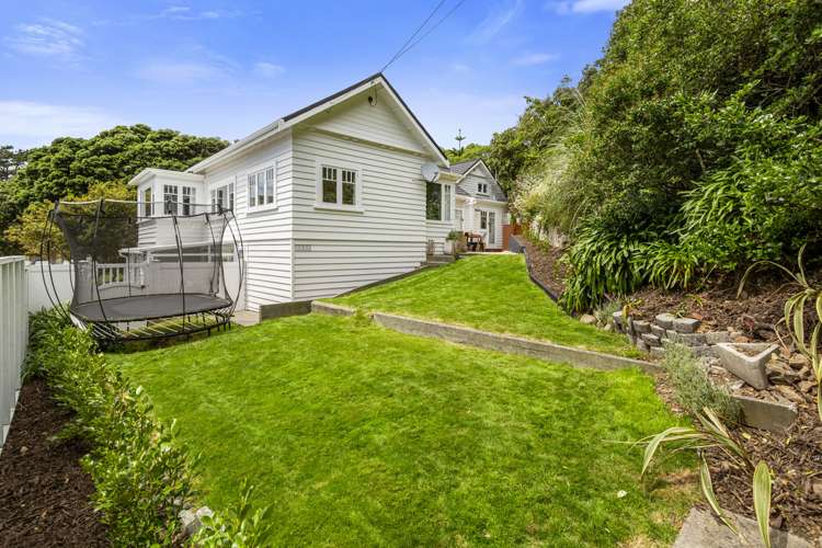 6 Berwick Grove Seatoun_19