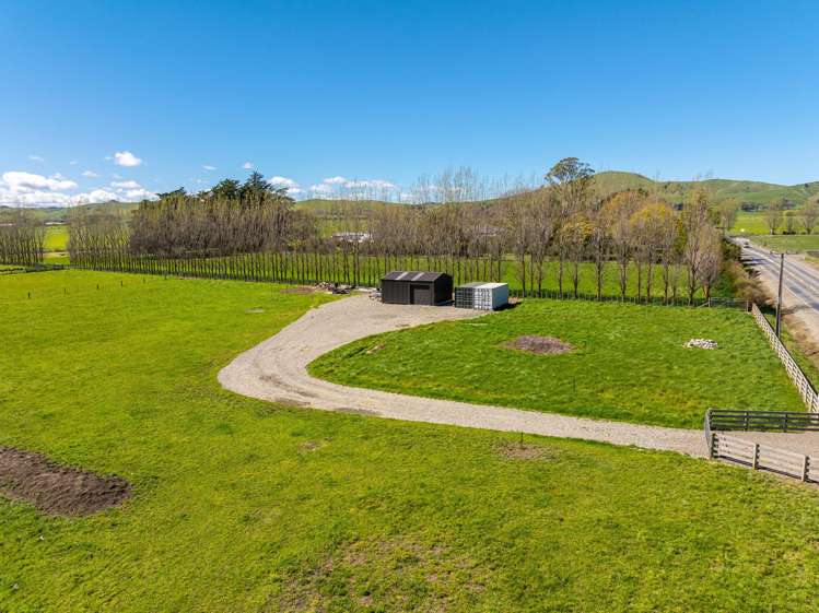 211 Masterton Castlepoint Road Castlepoint_2