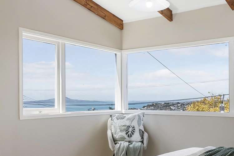 1/19 Carlisle Road Browns Bay_1