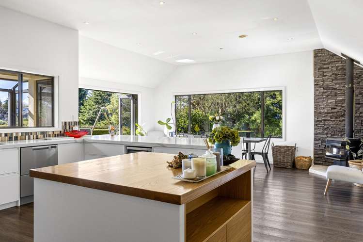 214 Mapara Road Acacia Bay_12