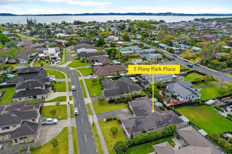 5 Pony Park Place Beachlands_2