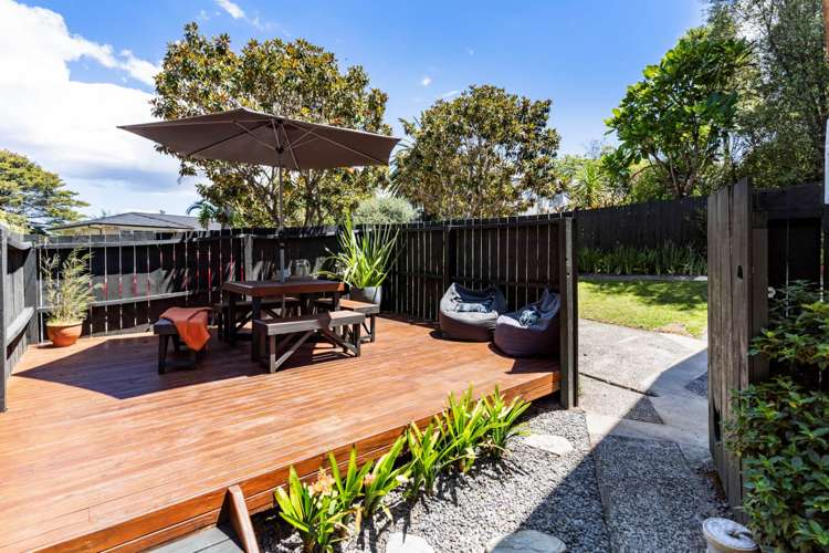 1/6 Kororo Street Northcote_9