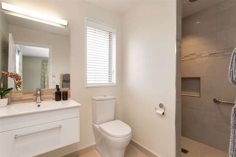 15 Acorn Close Waltham_14