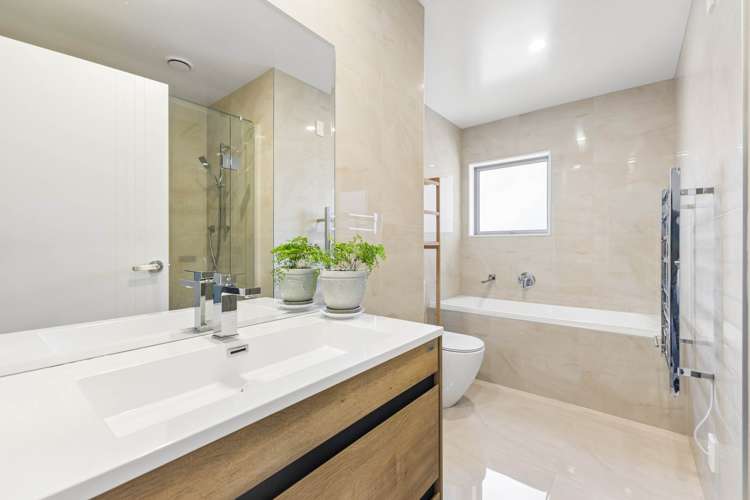 4 Paku Lane Mt Wellington_13