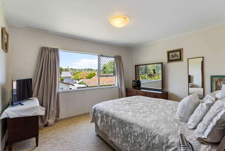 2/63 John Downs Drive Browns Bay_5