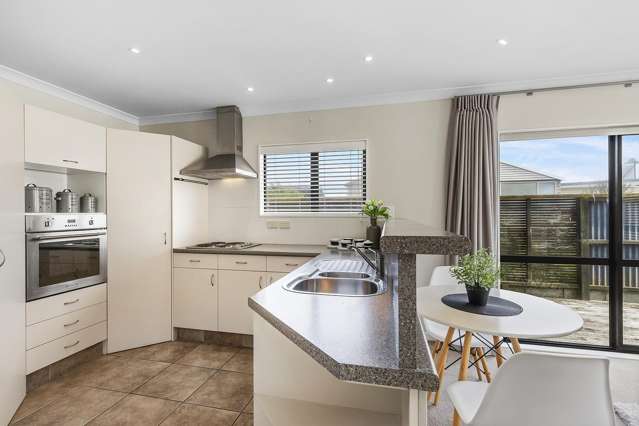 13 Bay Drive Titahi Bay_3