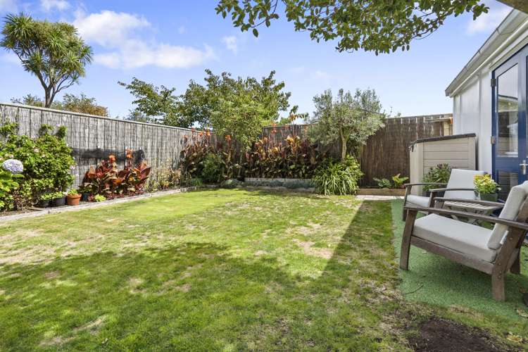 32 Bentinck Avenue Strathmore Park_14