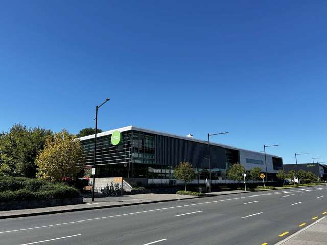 Modern Office | Highbrook Crossing