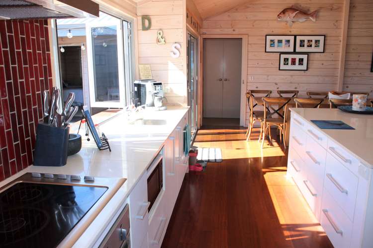 132 Harbour Drive Matarangi_4