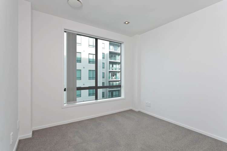 413/4 Dockside Lane City Centre_6