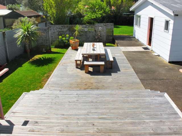 7 Hennessy Street East Foxton Beach_1