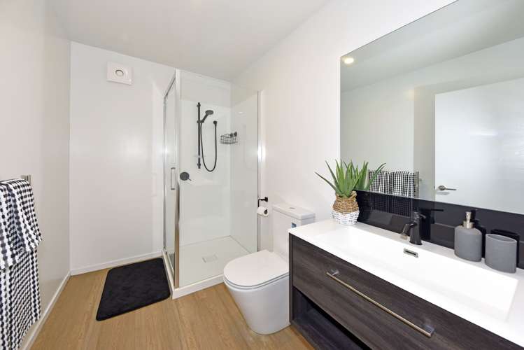 2/502 Armagh Street Linwood_9