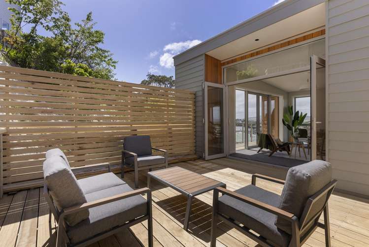 10 Silvereye Way_0