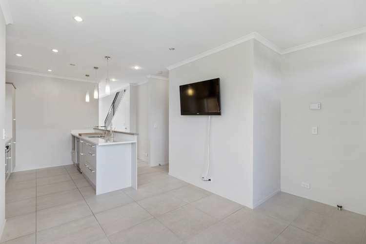 51 Costa Viva Crescent Karaka_5