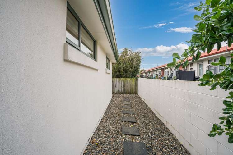 251A Oxford Street South Dunedin_17