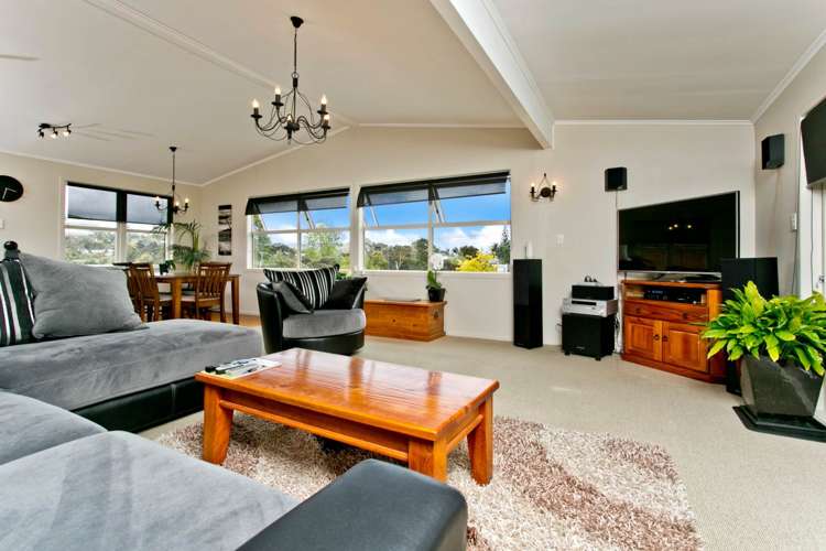 24 Drome View Place Beach Haven_1