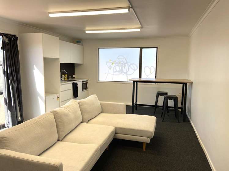 87 Warwick Street Feilding_8