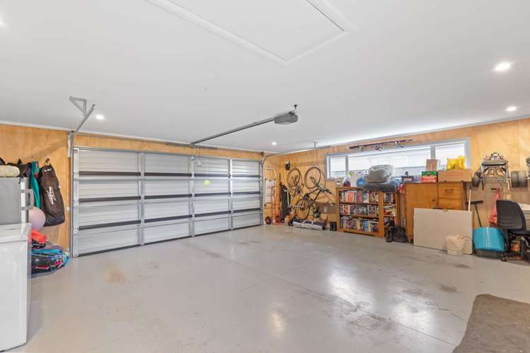 69 Johnstone Drive Fitzherbert_16