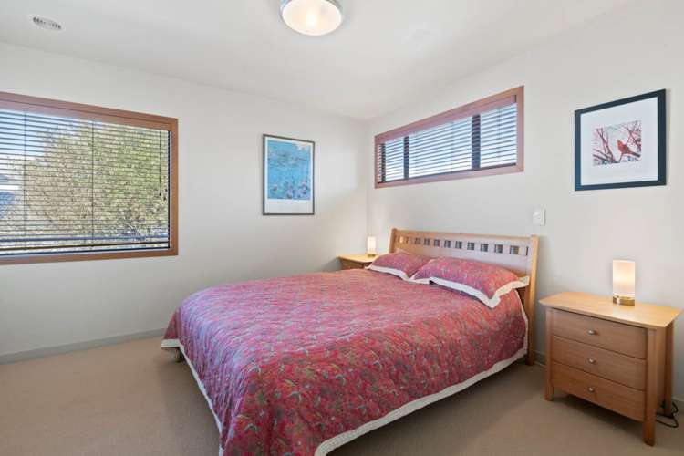 3 Ngapara Street Red Beach_10