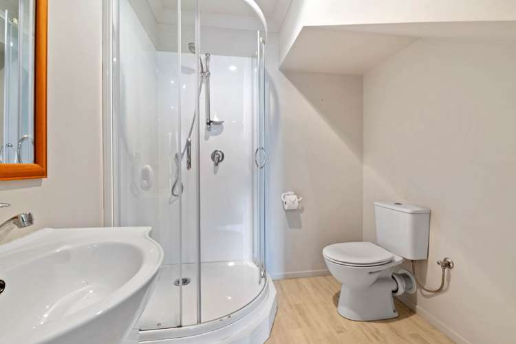 2/25 Matai Road Stanmore Bay_13