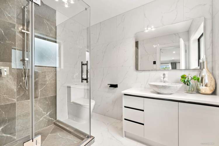 54 Cooladawson Drive Flat Bush_12