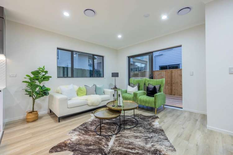 12c Borrowdace Avenue Botany Downs_5