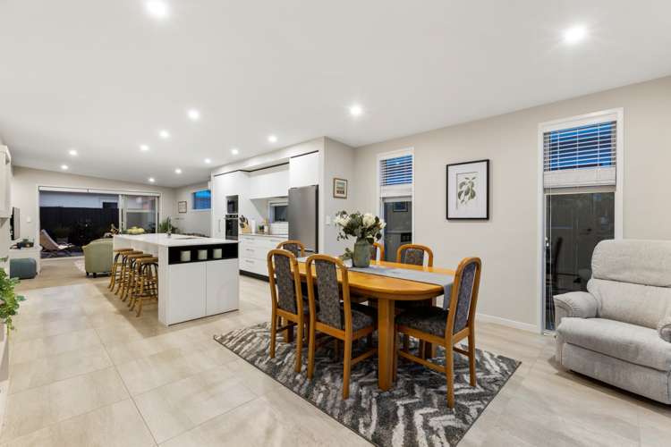 25 Saint Pauls Drive Brookfield_7