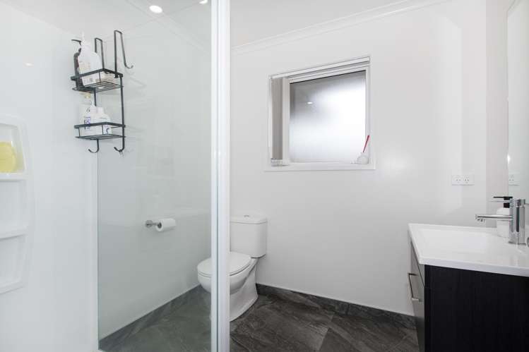 2 Cascade Crescent Tikipunga_7