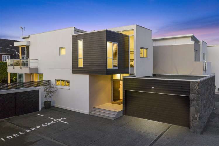 8/258 Hurstmere Road Takapuna_6