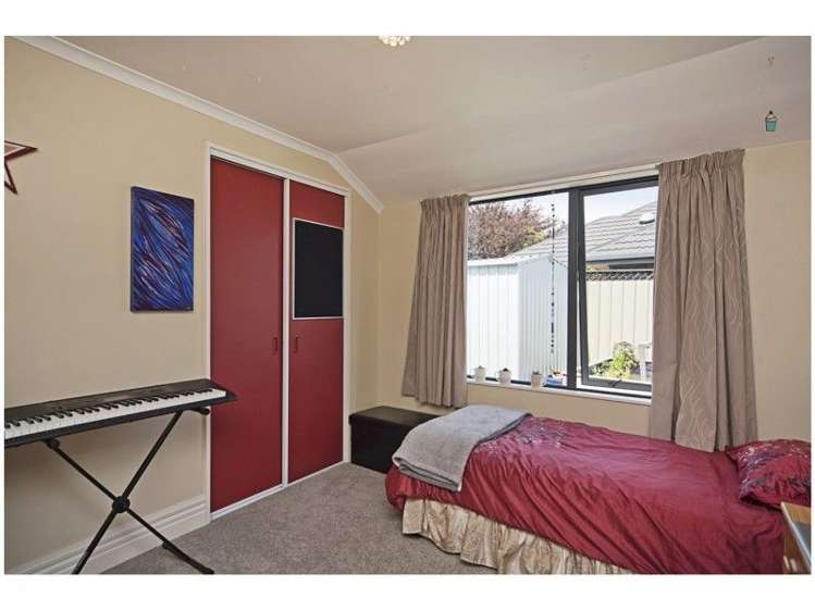 22 Maple Crescent Richmond_9